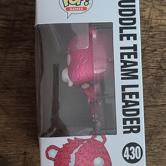 Funko Pop! Fortnite Cuddle Team Leader #430 Vinyl Figure NEW - Picture 4 of 6